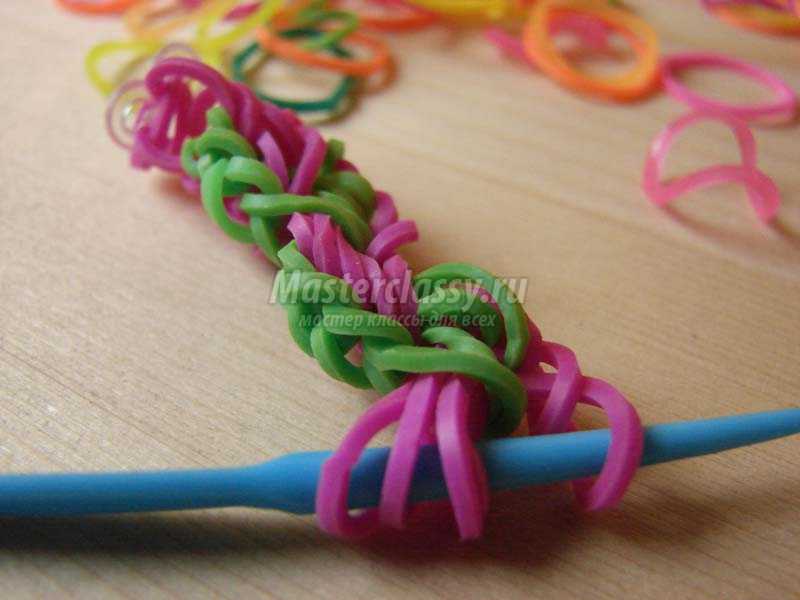 плетение из резинок на крючке браслеты