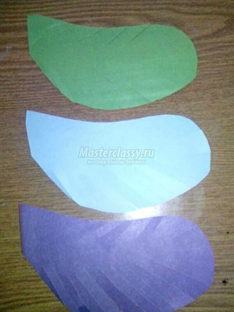 как сделать елочную игрушку из цветной бумаги