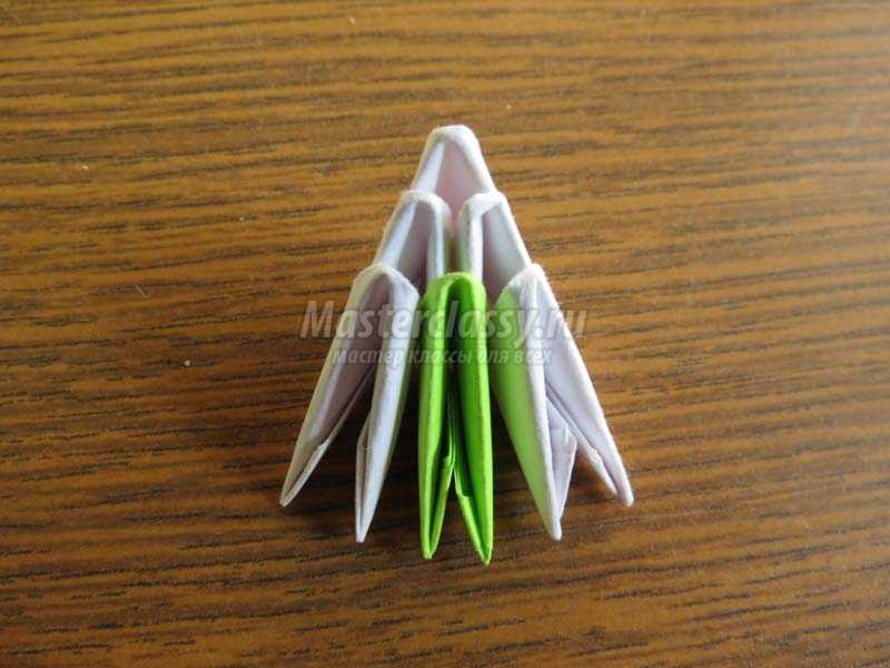 елочка из модулей оригами