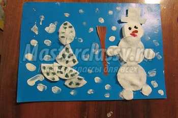 Снеговик из ватных дисков. Мастер-класс с пошаговыми фото