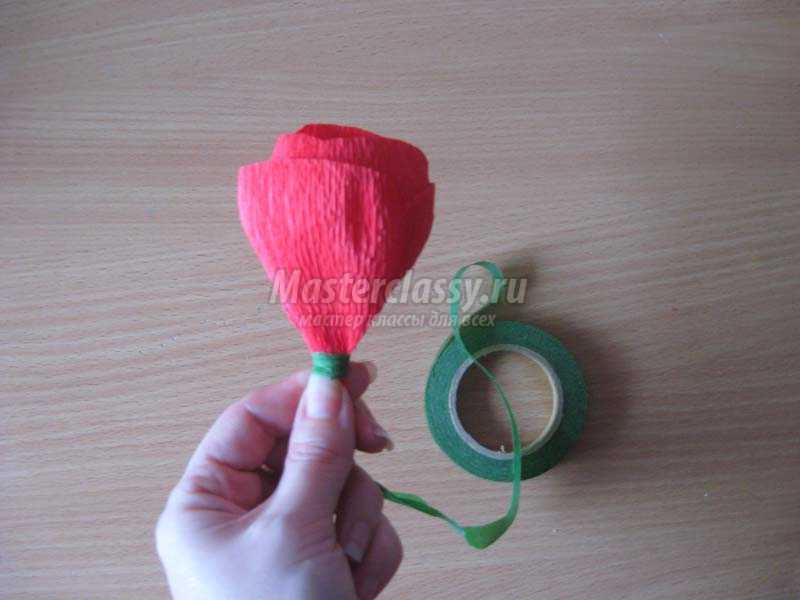 как сделать конфету розу из гофрированной бумаги