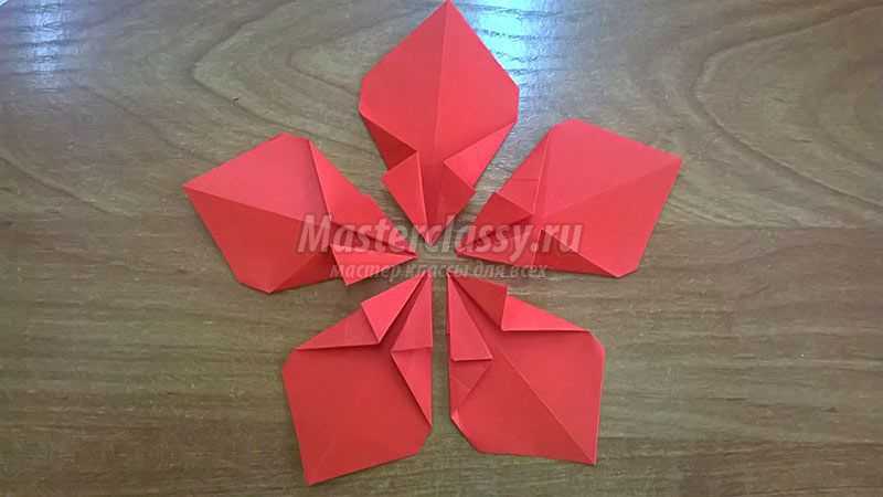 оригами цветов из бумаги