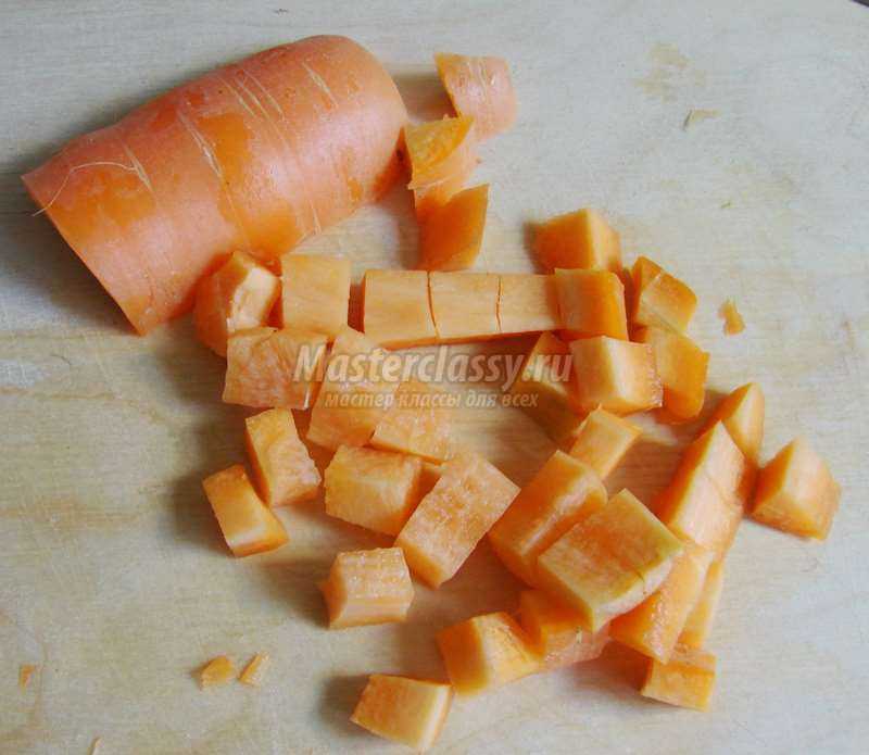 Салат из кабачков на зиму с морковью и сливой