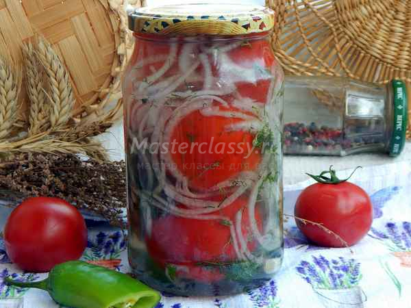 помидоры с луком и корицей